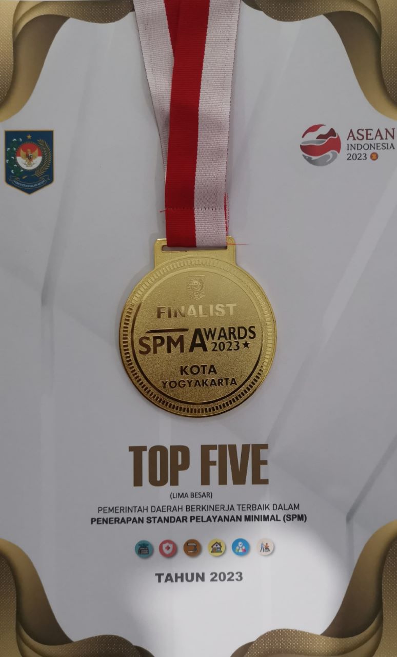 Penghargaan 5 Besar (TOP Five) Penerapan Standar Pelayanan Minimal (SPM) Seluruh Indonesia pada SPM Awards 2023 oleh Dirjen Bina Bangda Kementerian Dalam Negeri